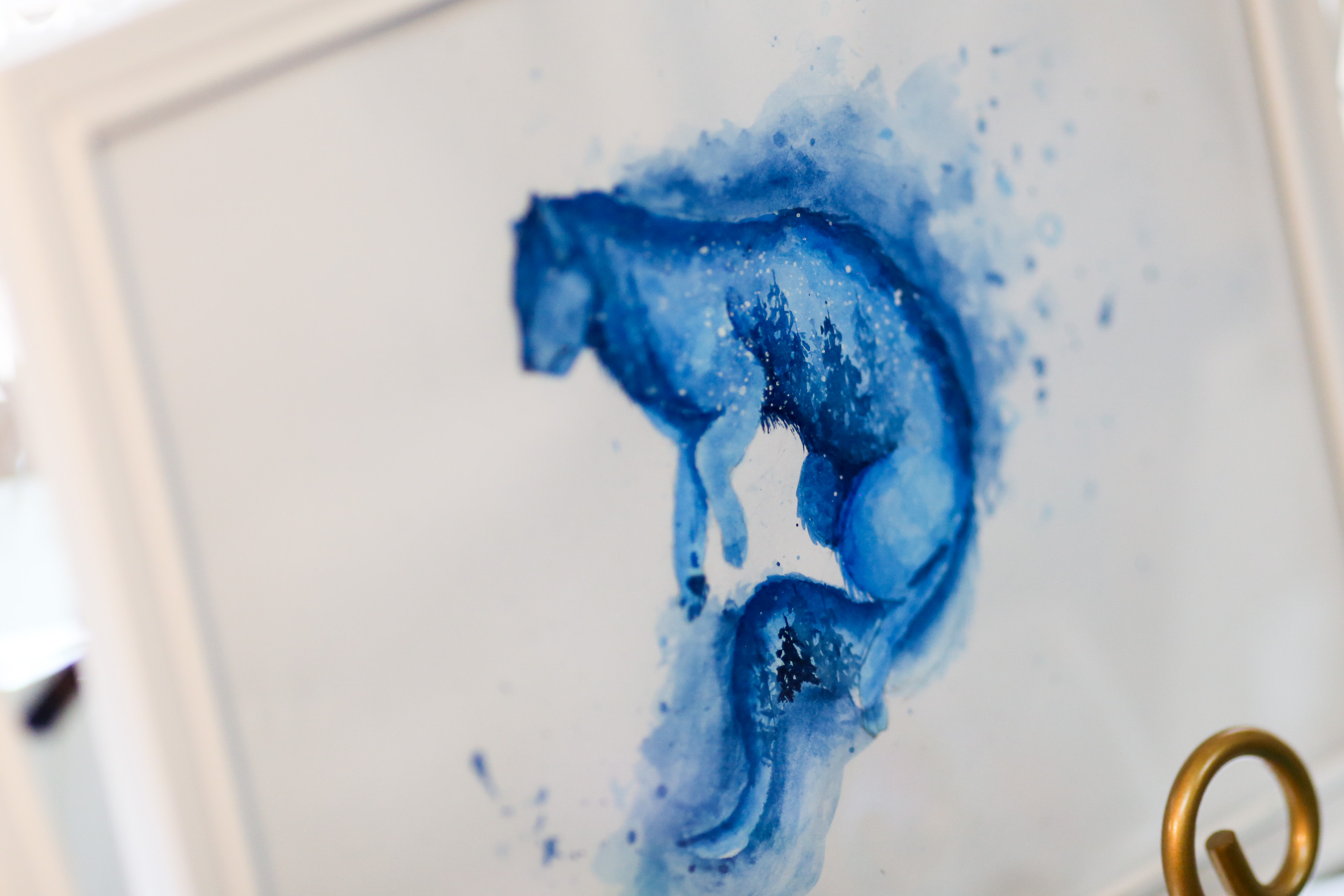 自閉症のアーティスト吉崎莉菜（RINA）ちゃんが描く青い猫の絵