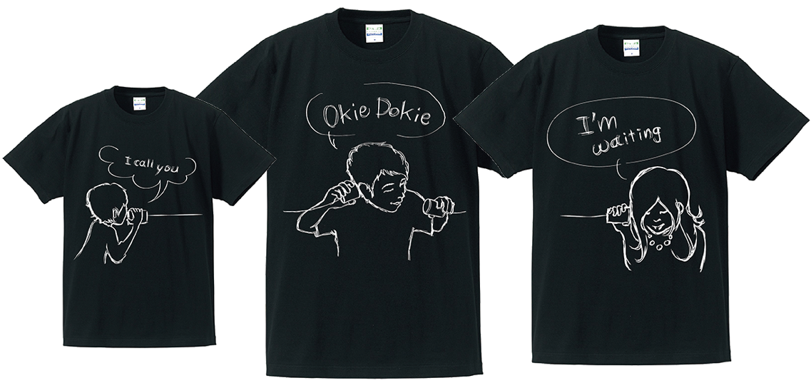 ママとパパとキッズ三人が糸電話で繋がるTシャツ