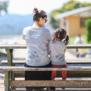 FlowersバックプリントTシャツママとキッズ