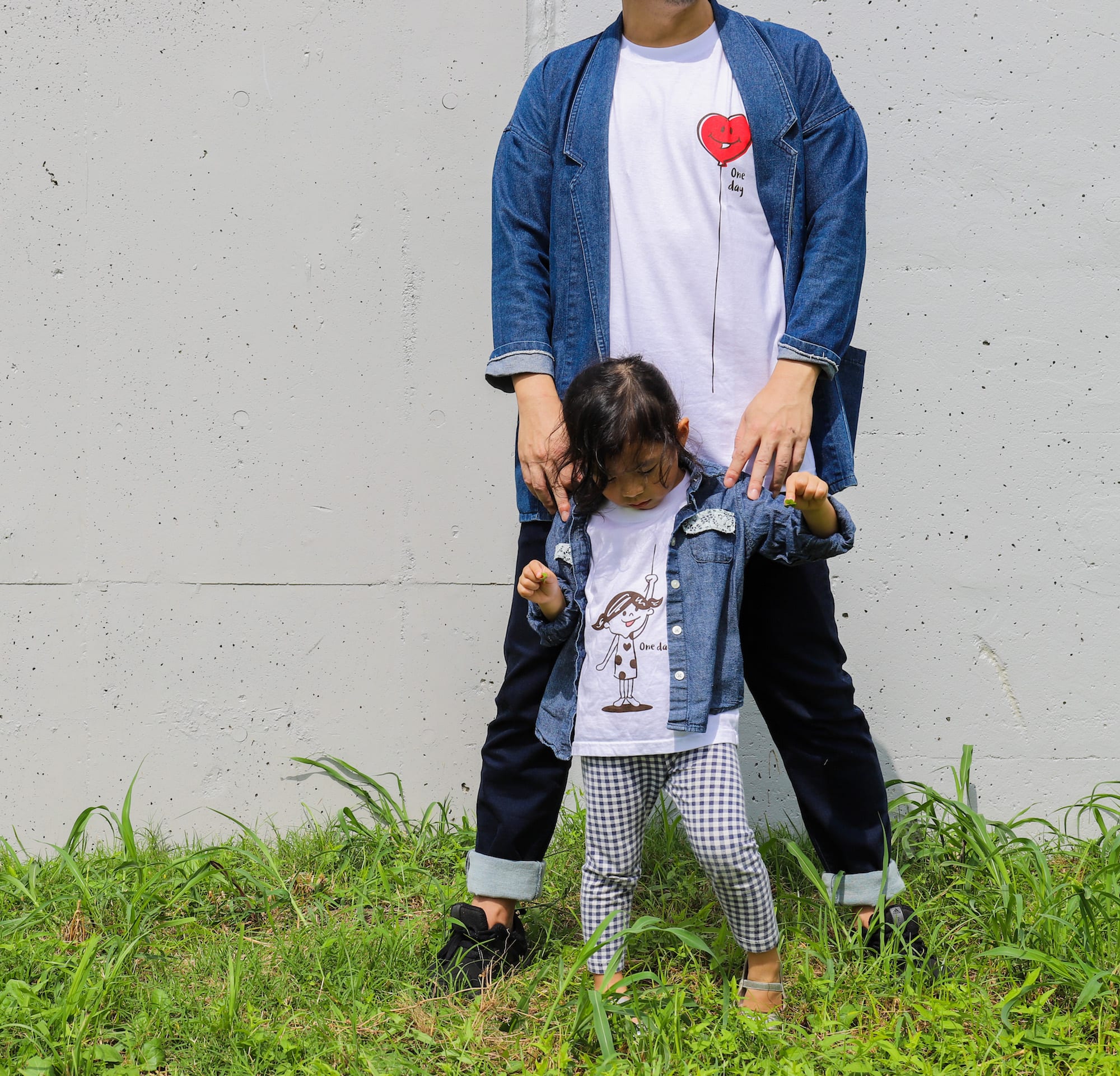 パパとキッズで縦につながるリンクコーデTシャツ