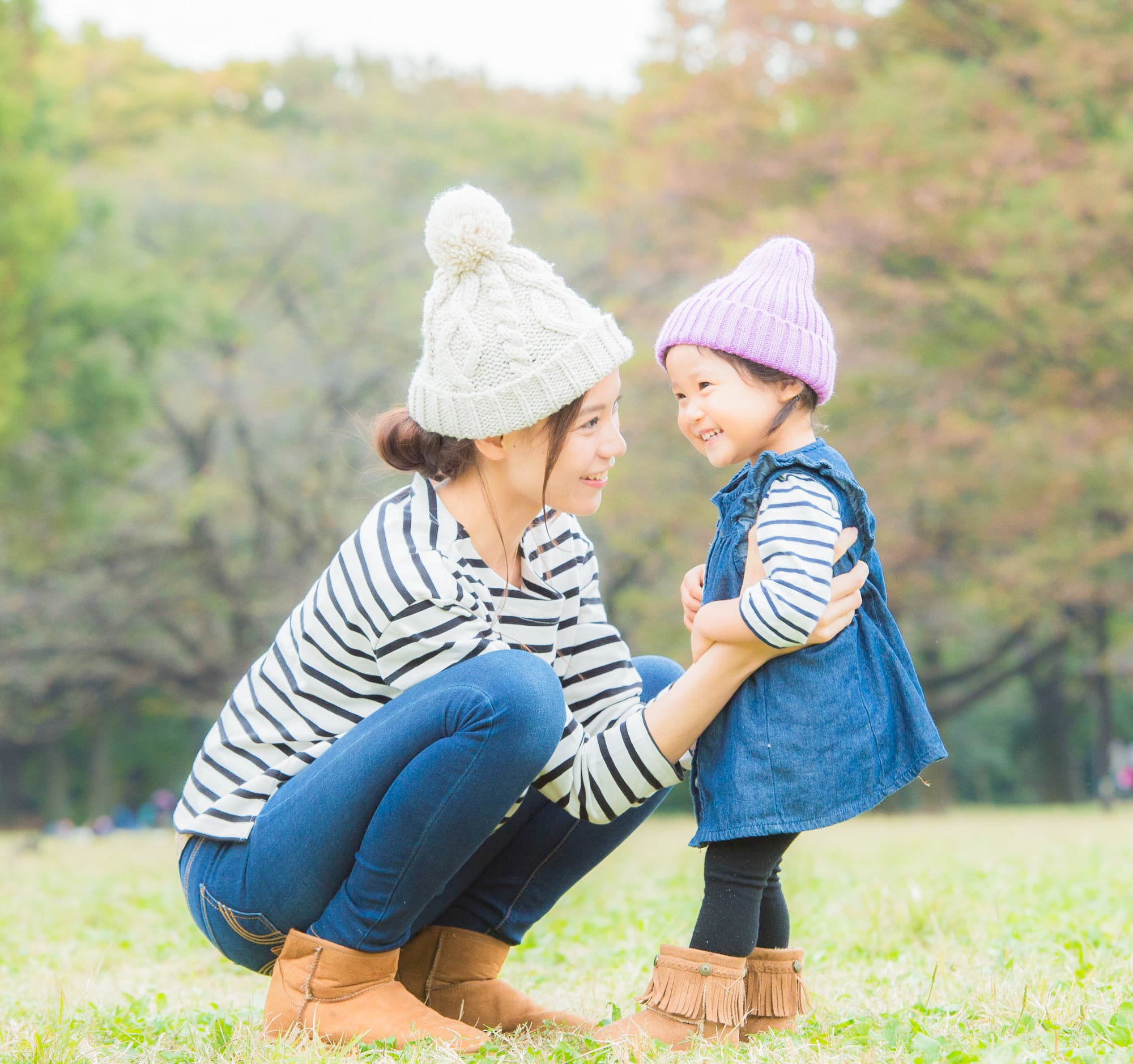 デニムで親子リンクコーデママと娘